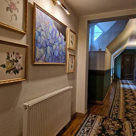 Guest house Bella 3*